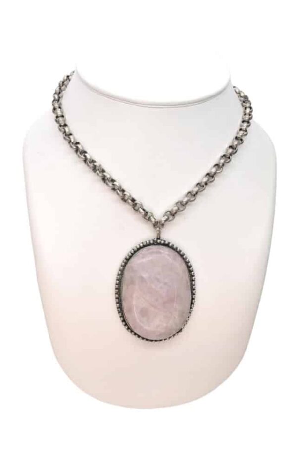 Pink semi-precious stone medallion kee