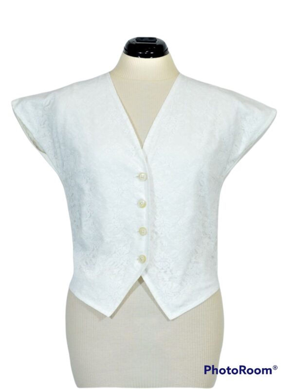 White 90s blouse with lace