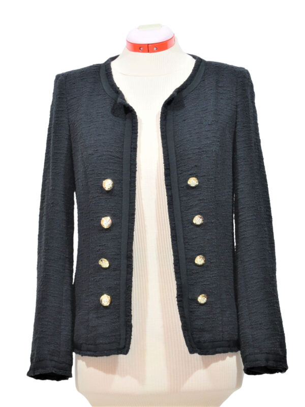 Must Chanel stiilis jakk