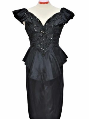 80ndate väike must kleit