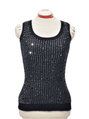 Stylish knitted vest with stones